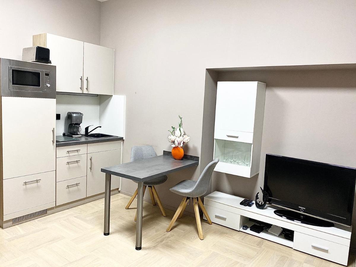 פראג Exclusive Apartment + Best Located מראה חיצוני תמונה